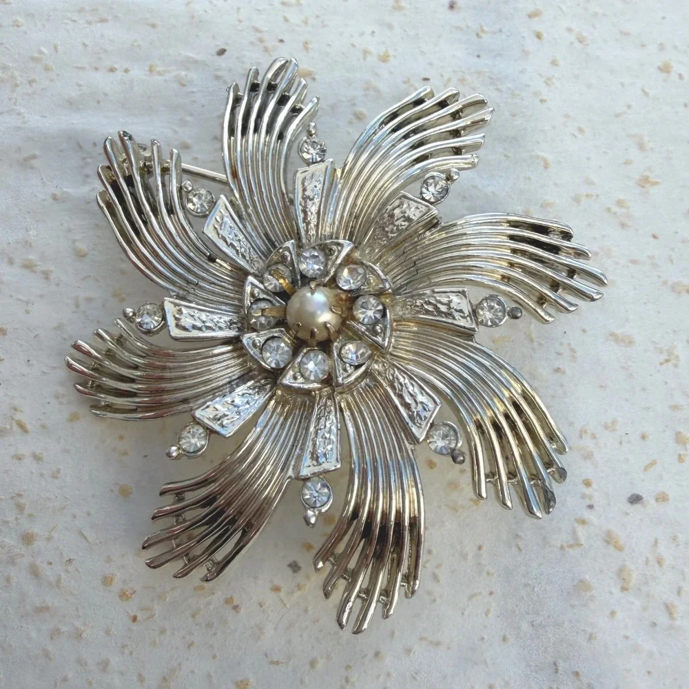 Ceil Chapman Vintage Silver Tone Sunburst Brooch Faux Pearl Rhinestone Flower